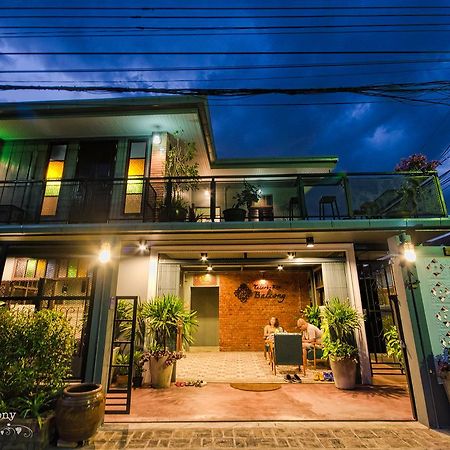 Talardkao Balcony Krabi Hostel Eksteriør bilde
