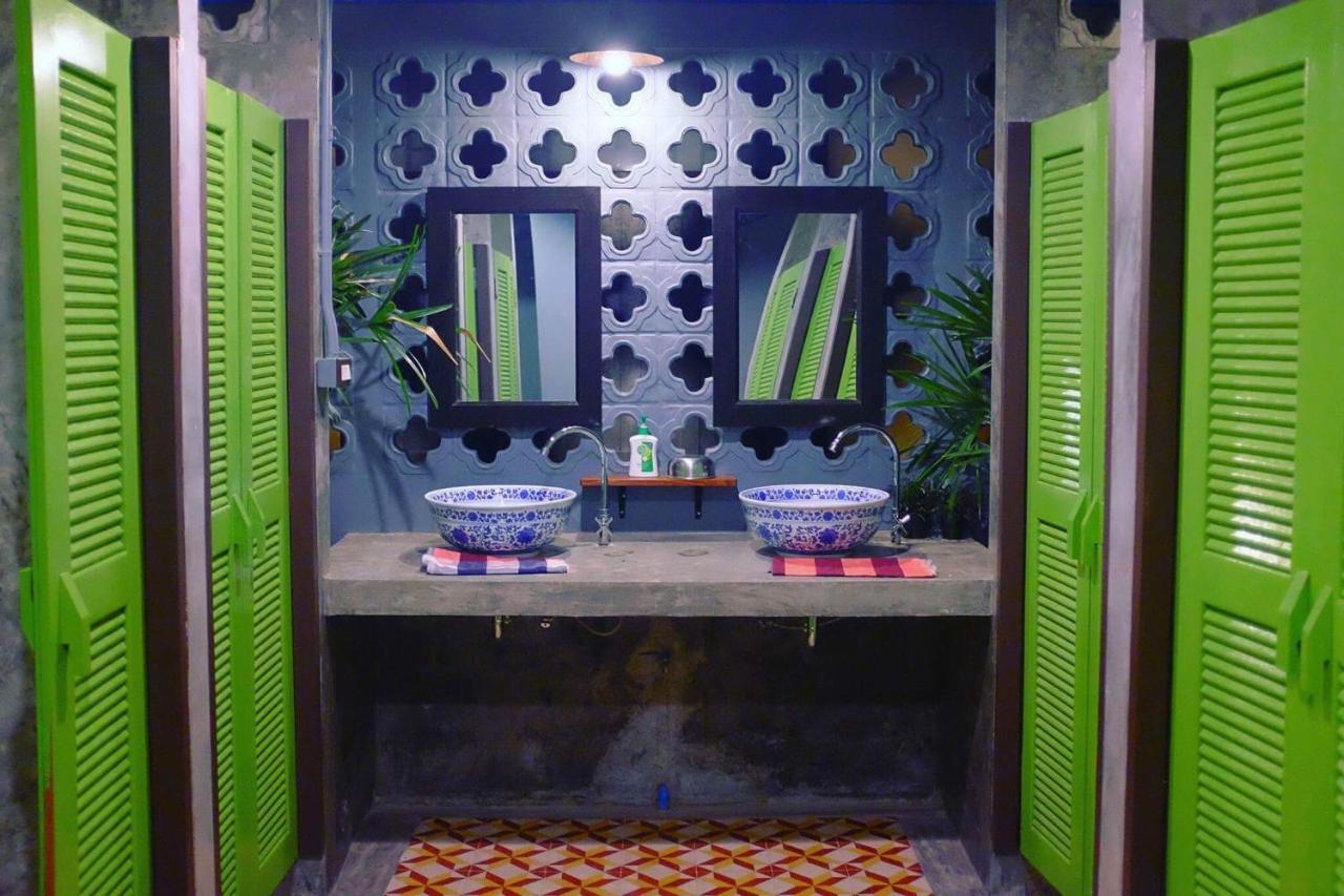 Talardkao Balcony Krabi Hostel Eksteriør bilde